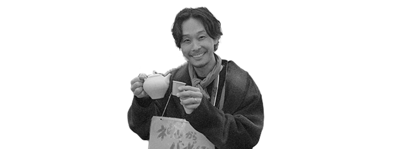 経産省ではお昼休みに
座談会ラジオをやってました。